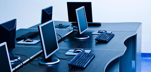 千元預算打造游戲主機 挑戰吃雞與3A大作的極限可能